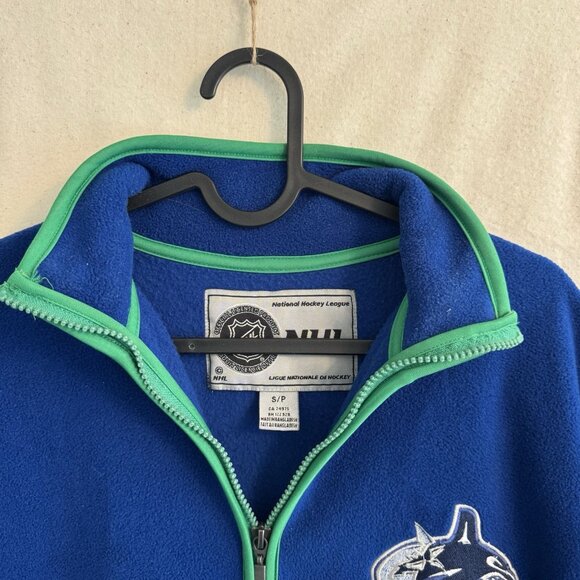 NHL Vancouver Canucks Full Zip Fleece Logo Jacket Hockey Mens Size S Official - Picture 4 of 8
